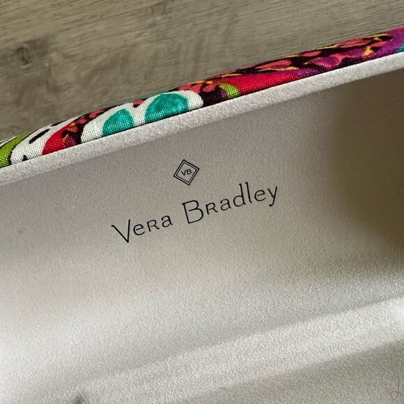 Vera Bradley Rumba Pattern Hard Sunglasses Case - Picture 9 of 10